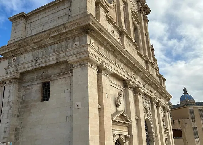 Cathedral's House Apartamento Comiso